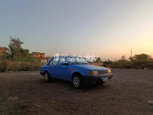 مازدا 323 1984 أزرق مستعملة للبيع - 3