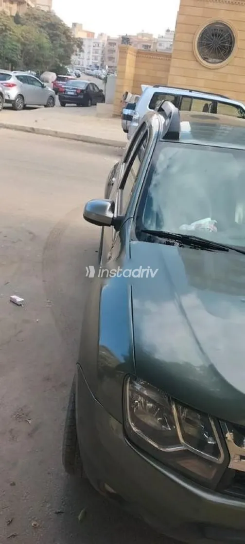 Renault Duster 2016 Dark Green Used for Sale - 1