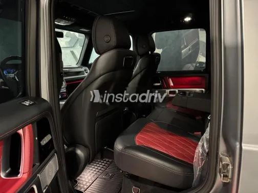 مرسيدس جي 63 ايه ام جى 2022 فضي مستعملة للبيع - 9