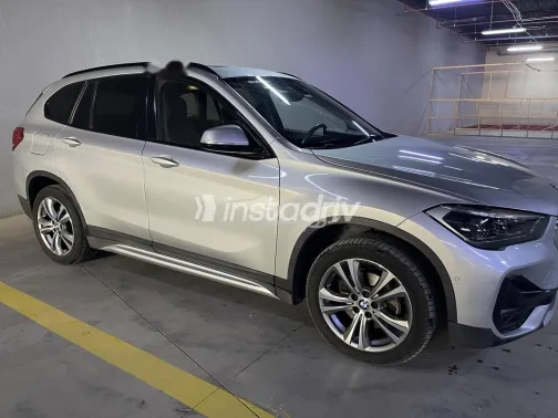 بي ام دبليو X1 2020 أبيض مستعملة للبيع - 4