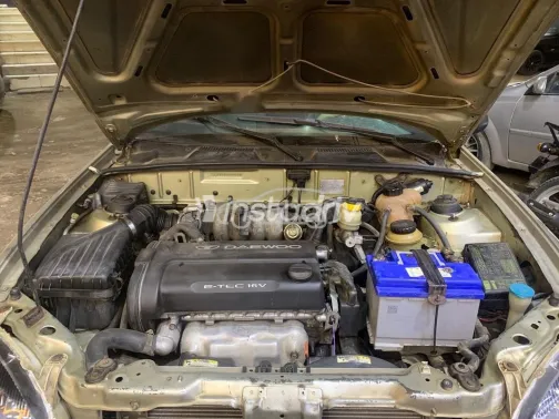 دايو لانوس 1999 ذهبي مستعملة للبيع - 6