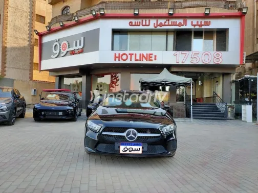 مرسيدس A 180 2020 أسود مستعملة للبيع - 1