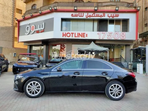 مرسيدس A 180 2020 أسود مستعملة للبيع - 2