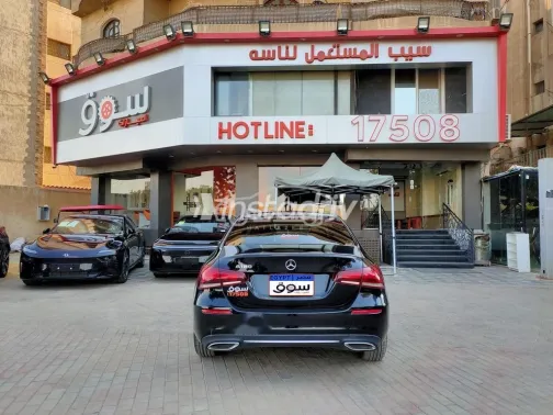 مرسيدس A 180 2020 أسود مستعملة للبيع - 4