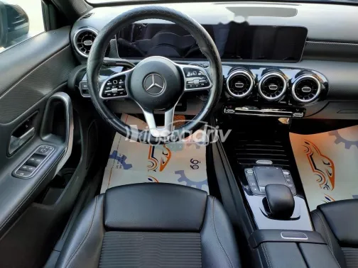 مرسيدس A 180 2020 أسود مستعملة للبيع - 7