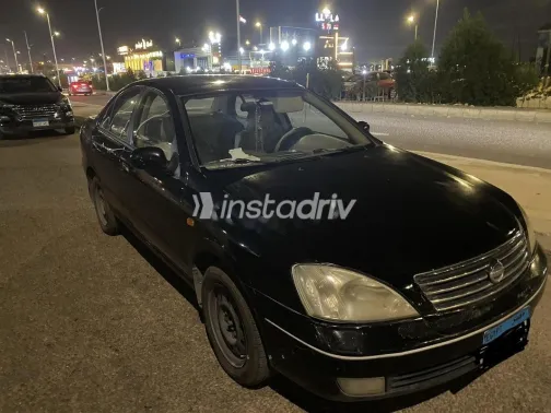 نيسان صنى 2015 أسود مستعملة للبيع - 1