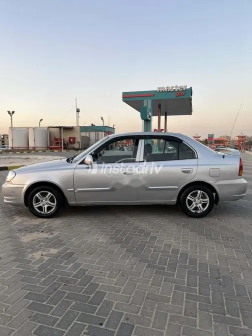 Hyundai Verna 2012 Silver Used for Sale - 7