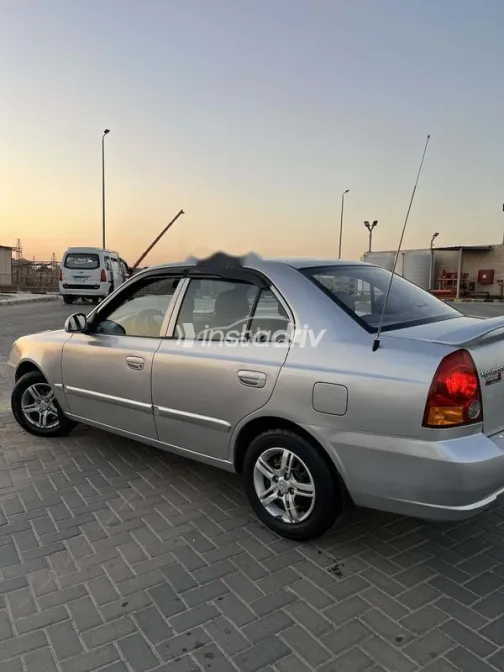 Hyundai Verna 2012 Silver Used for Sale - 8