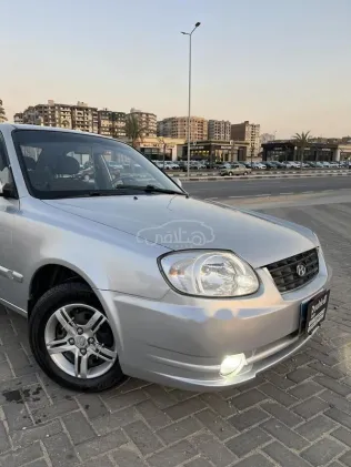 Hyundai Verna 2012 Silver Used for Sale