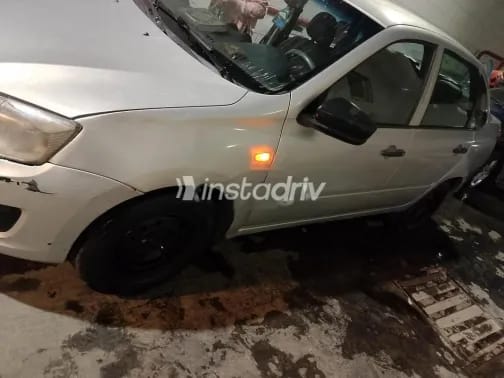 Lada Granta 2015 Silver Used for Sale - 5