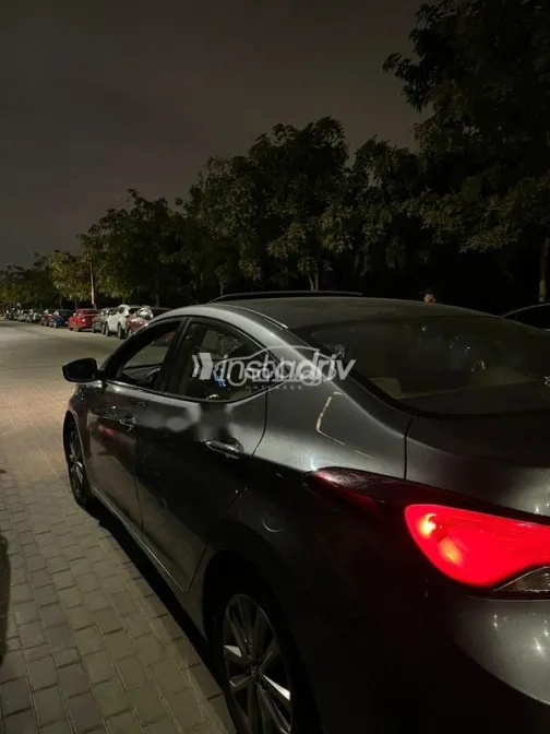 هيونداي إلنترا 2016 أبيض مستعملة للبيع - 6