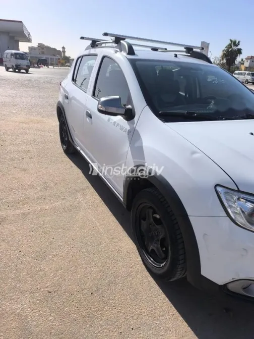 Renault Sandero Step Way 2023 White Used for Sale - 8