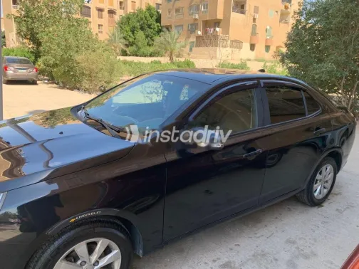 Chevrolet Optra 2021 White Used for Sale - 3