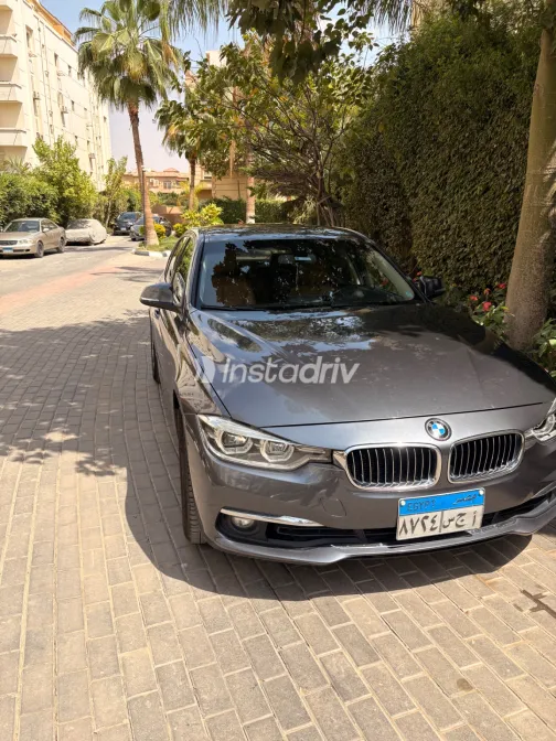 بي ام دبليو 318 2019 أبيض مستعملة للبيع - 1