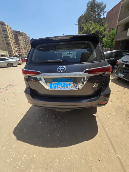 Toyota Fortuner 2024 White Used for Sale - 4