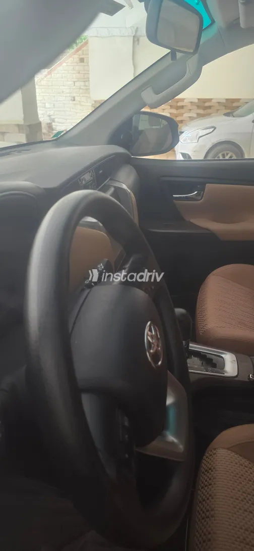 Toyota Fortuner 2024 White Used for Sale - 5