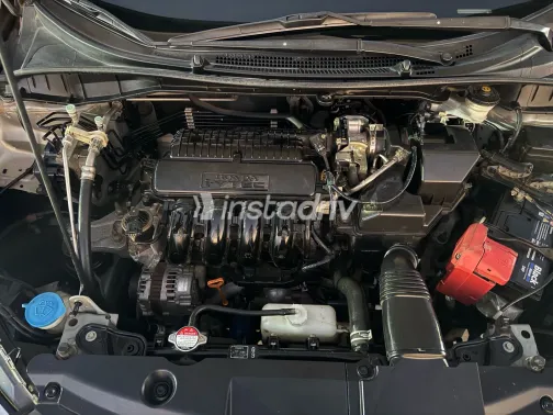 هوندا سيتى 2019 أبيض مستعملة للبيع - 2