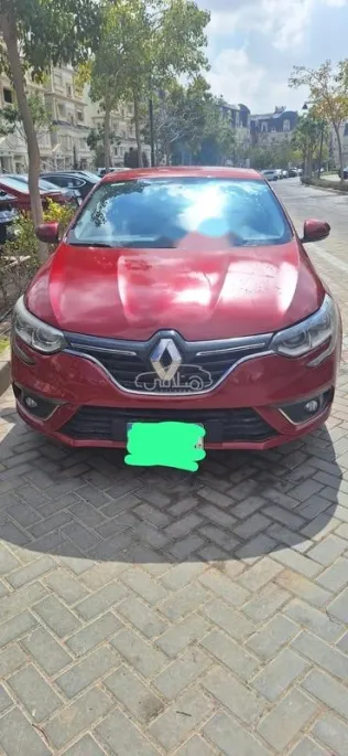 رينو ميجان 2021 أبيض مستعملة للبيع