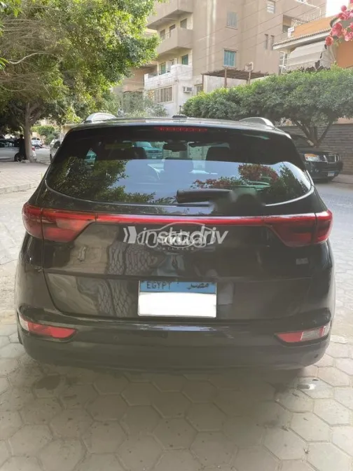 كيا سبورتاج 2017 أسود مستعملة للبيع - 5