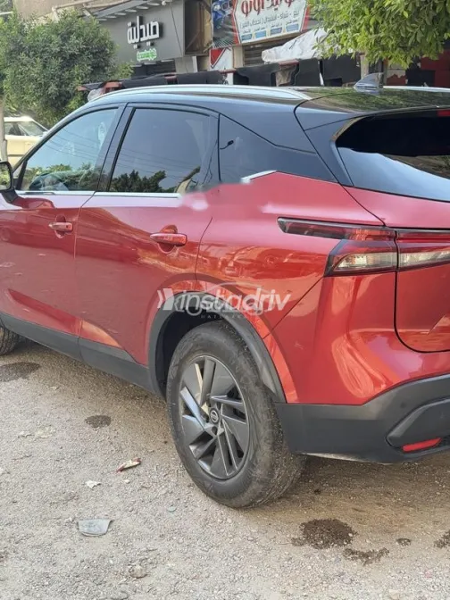 نيسان قشقاي 2022 أحمر غامق مستعملة للبيع - 4