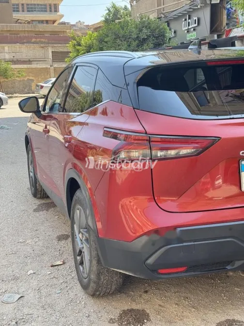 نيسان قشقاي 2022 أحمر غامق مستعملة للبيع - 5