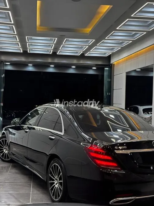مرسيدس S 450 2020 أسود مستعملة للبيع - 3