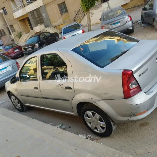 رينو لوجان 2014 فضي مستعملة للبيع - 2