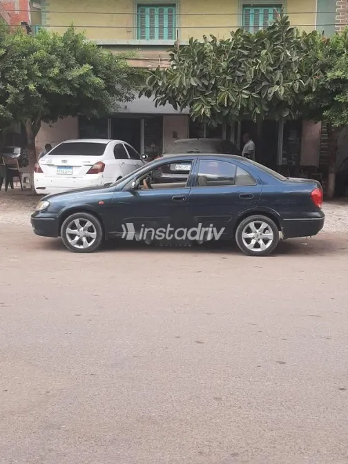 Nissan Sunny 2005 Dark Green Used for Sale - 2