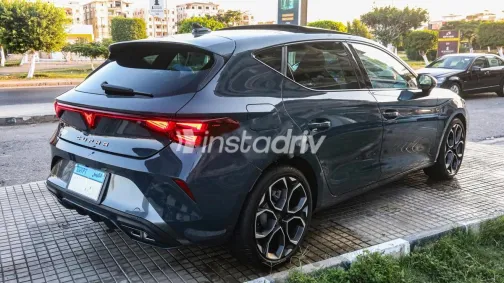 Cupra Leon 2025 Gray Used for Sale - 2