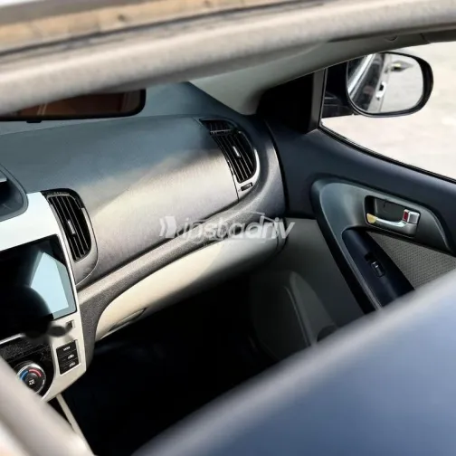 Kia Cerato 2010 Black Used for Sale - 9