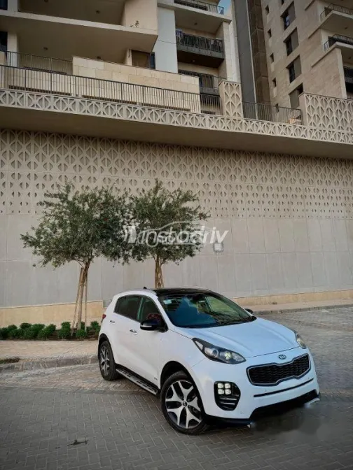 Kia Sportage 2017 White Used for Sale - 10