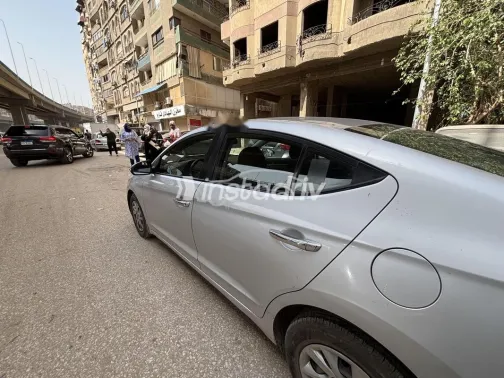 هيونداي إلنترا اى دى 2019 أبيض مستعملة للبيع - 4