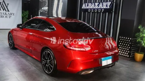 مرسيدس C 200 2020 أحمر غامق مستعملة للبيع - 2