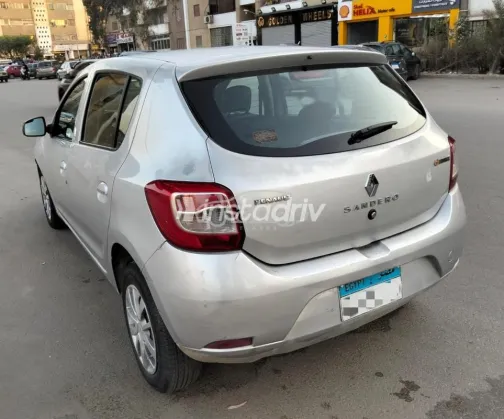 Renault Sandero 2016 Silver Used for Sale - 8