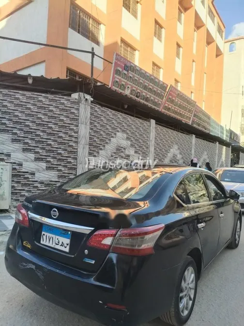 Nissan Sentra 2017 White Used for Sale - 5