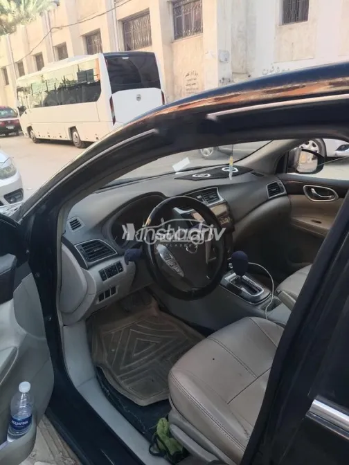Nissan Sentra 2017 White Used for Sale - 8