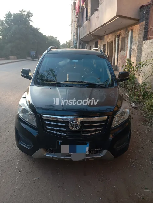 Brilliance S30 2015 White Used for Sale - 3