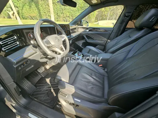 Volkswagen Tiguan 2024 White Used for Sale - 8