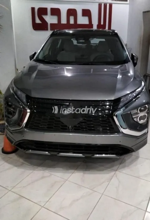 Mitsubishi Eclipse Cross 2024 Dark Gray Used for Sale - 3