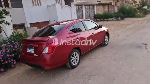 نيسان صنى 2020 أبيض مستعملة للبيع - 2