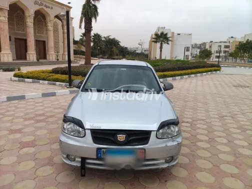 هيونداي فيرنا 2018 أبيض مستعملة للبيع - 2