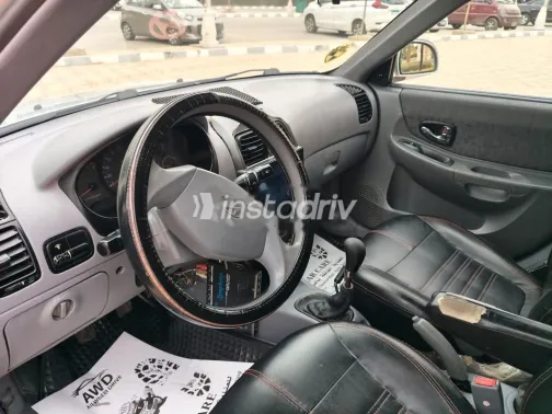 هيونداي فيرنا 2018 أبيض مستعملة للبيع - 5