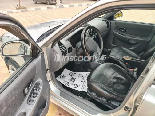 هيونداي فيرنا 2018 أبيض مستعملة للبيع - 7