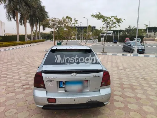 هيونداي فيرنا 2018 أبيض مستعملة للبيع - 8