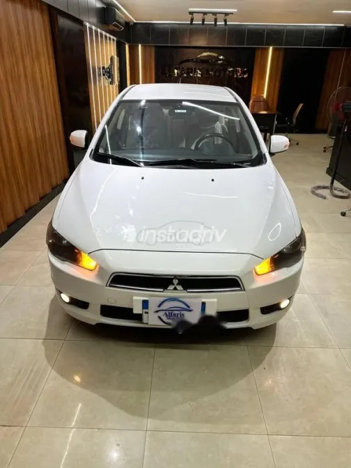 Mitsubishi Lancer 2016 White Used for Sale - 1