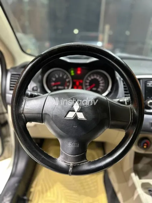 Mitsubishi Lancer 2016 White Used for Sale - 7
