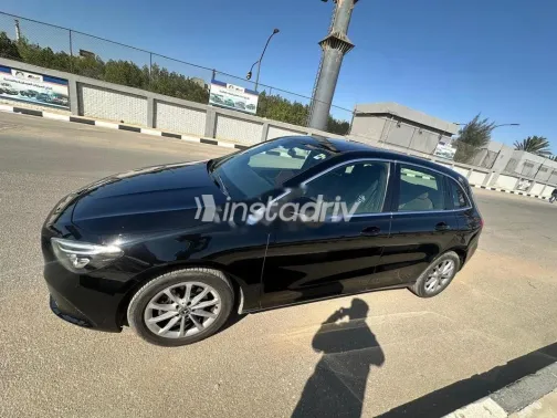 Mercedes B 180 2020 White Used for Sale - 4