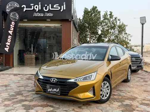 Hyundai Elantra AD 2019 Gold Used for Sale - 5