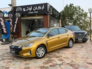 هيونداي إلنترا اى دى 2019 ذهبي مستعملة للبيع
