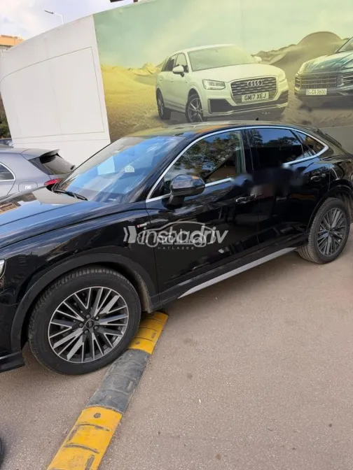 Audi Q3 2024 Black Used for Sale - 3